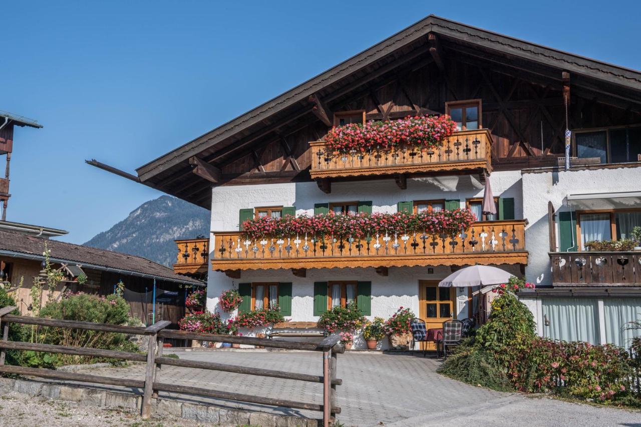 Ferienwohnung Zugspitze Грайнау Екстер'єр фото
